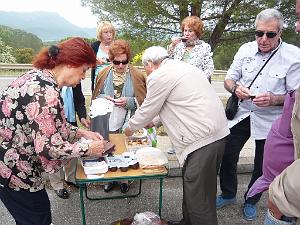 2015 05 14 NIMES ASCENSION N.D. DE SANTA CRUZ (31) la pause